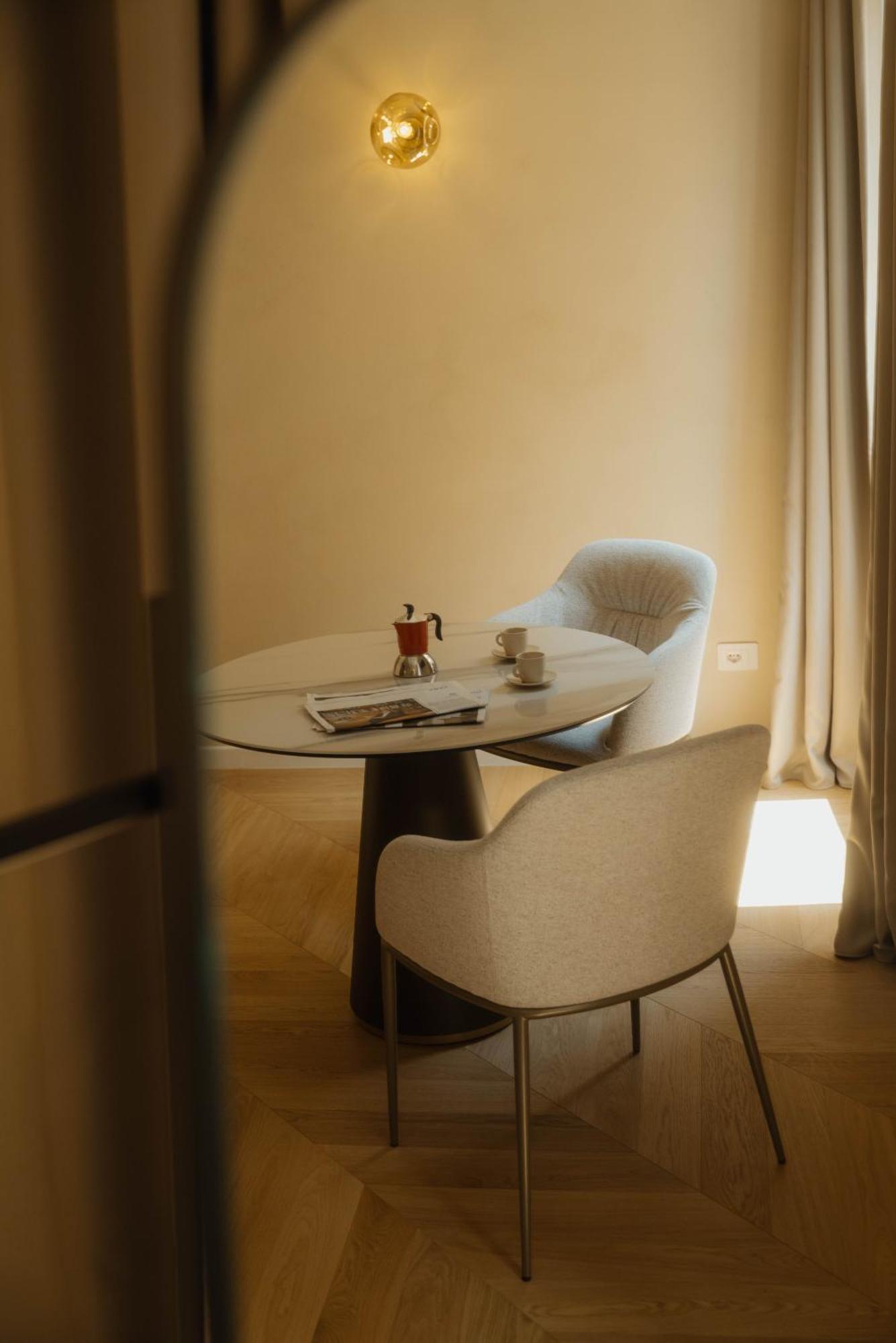 Restart Tritone Apartment